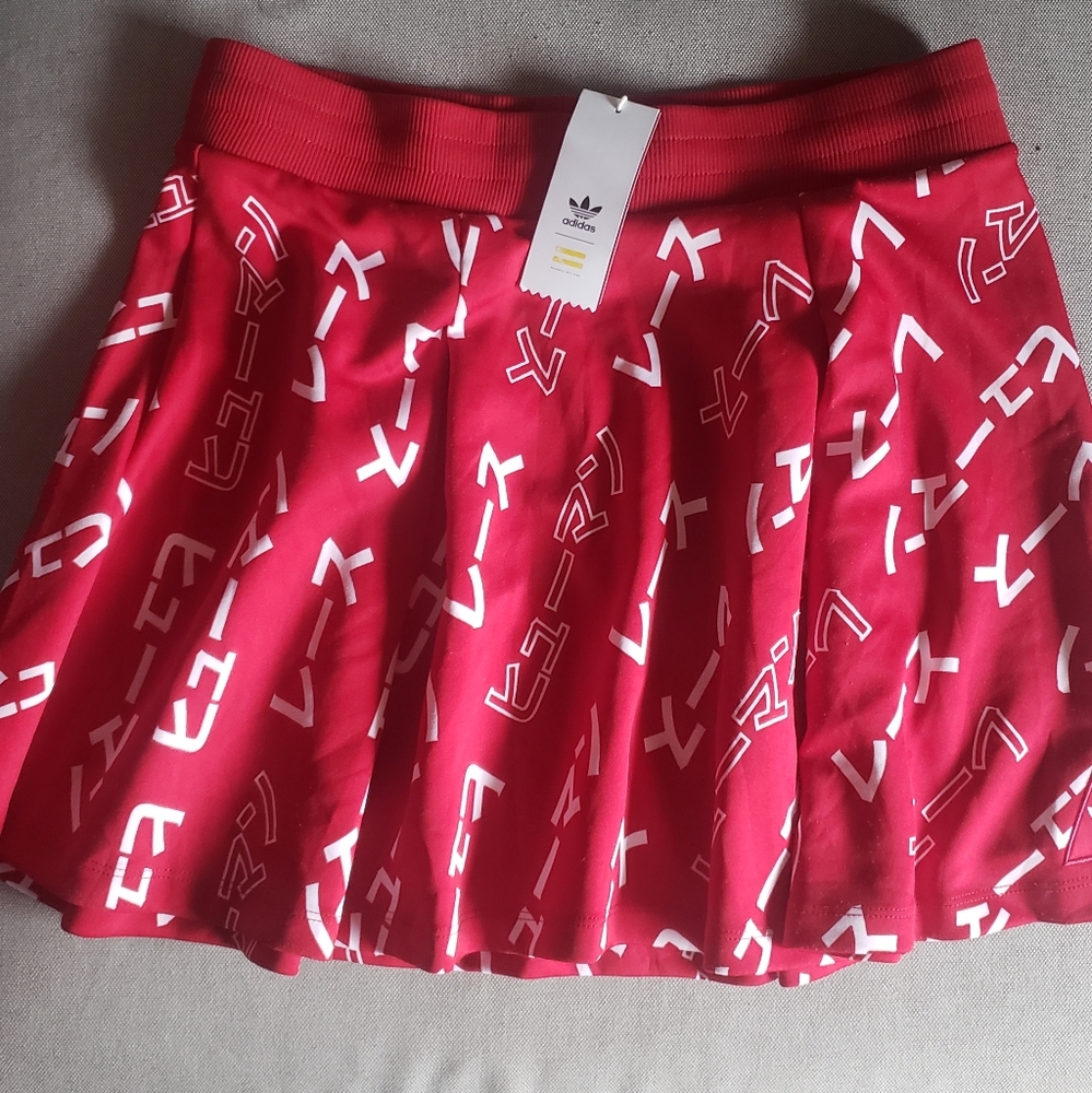NWT Adidas Pharrell Williams Japanese HU Skirt Red White (Medium)